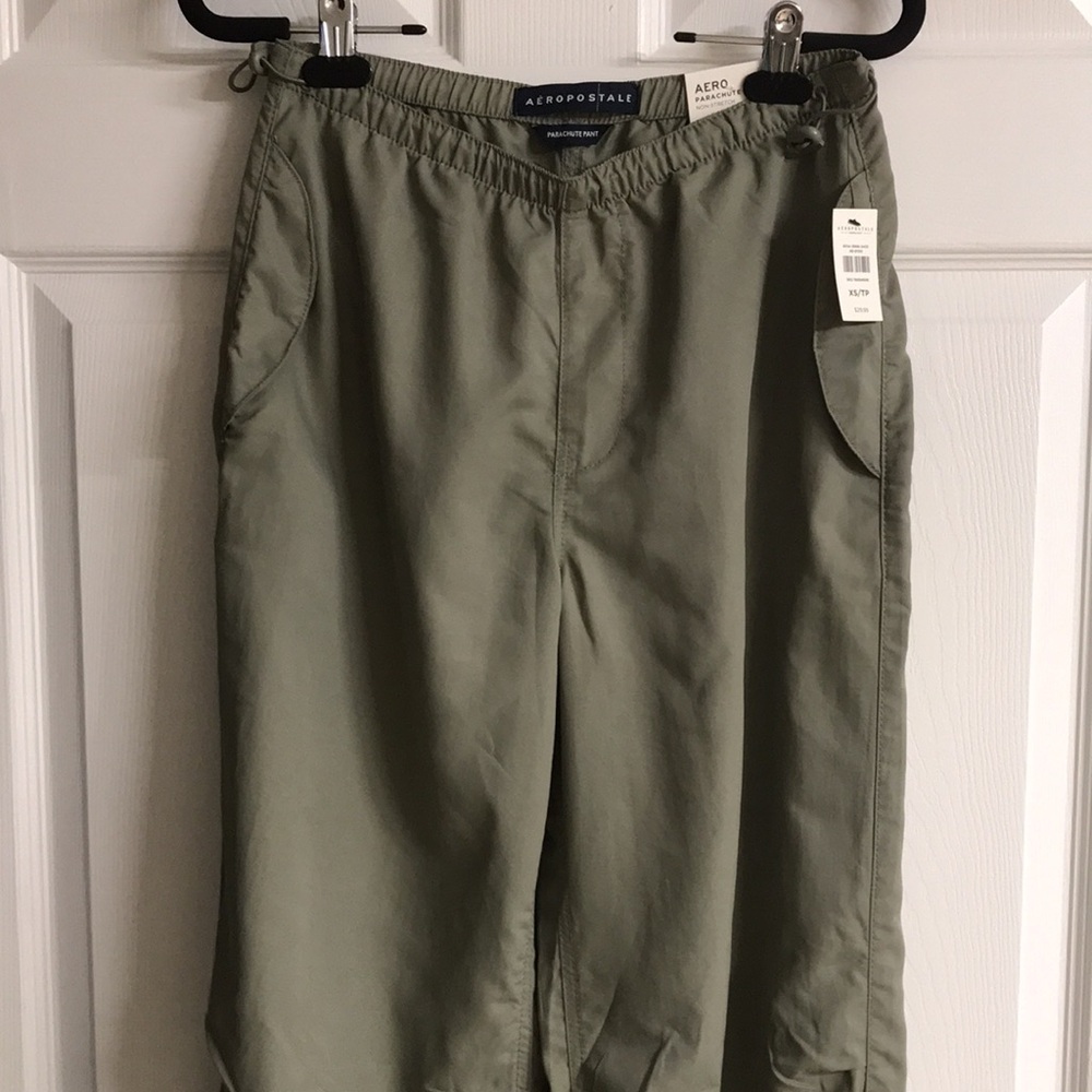 Aeropostale Parachute Pants, NWT, Olive Green, XS, Lightweight